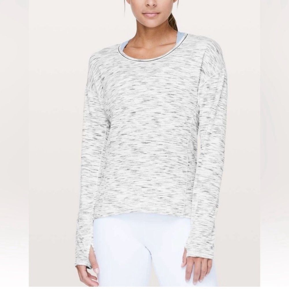 Lululemon Sweat Embrace Long Sleeve Top in Space Dye Heathered Gray & White 10